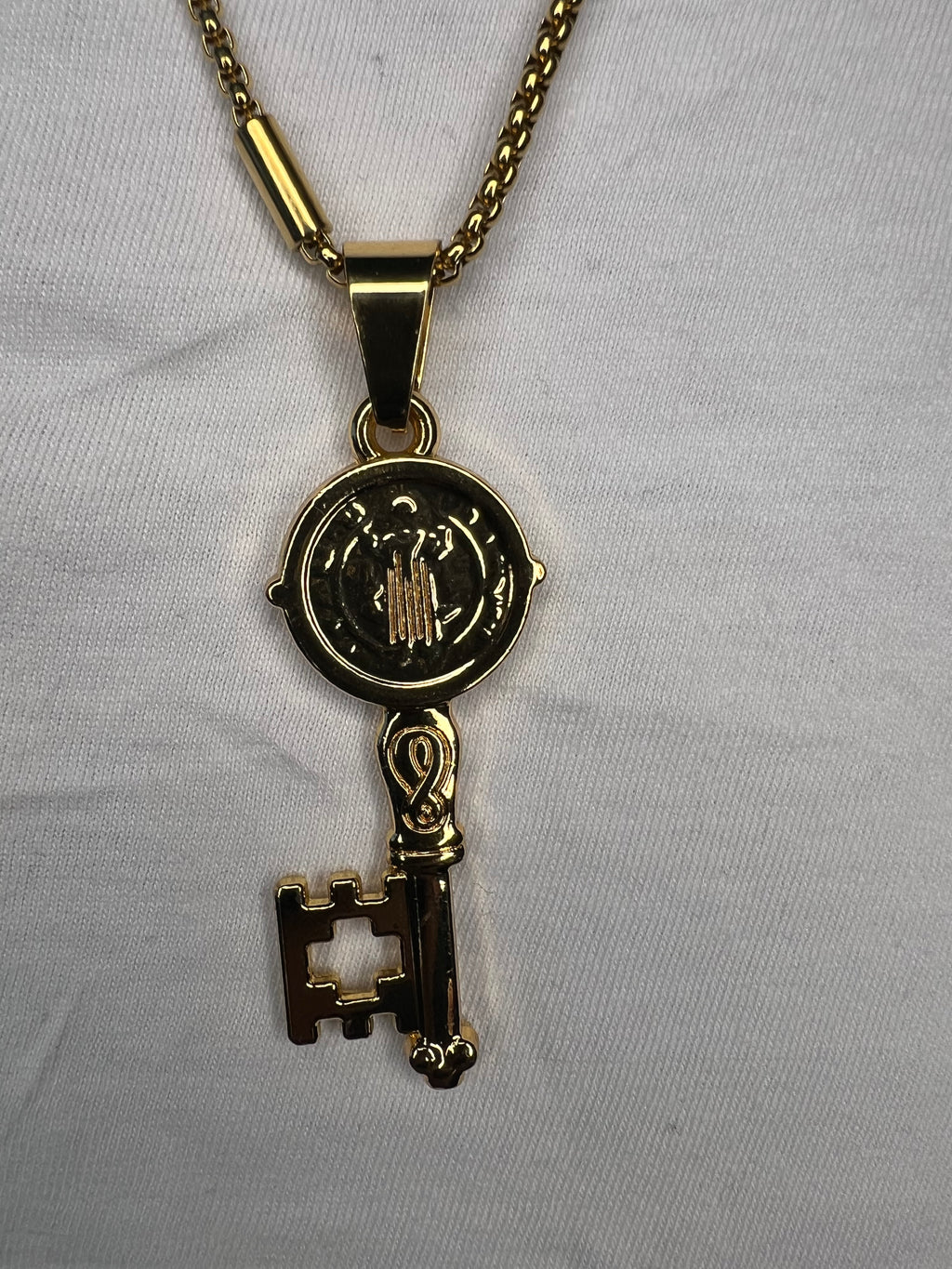 Men's Stainless Steel Necklace with Bold Key Pendant - 24 Inches Fade-Free