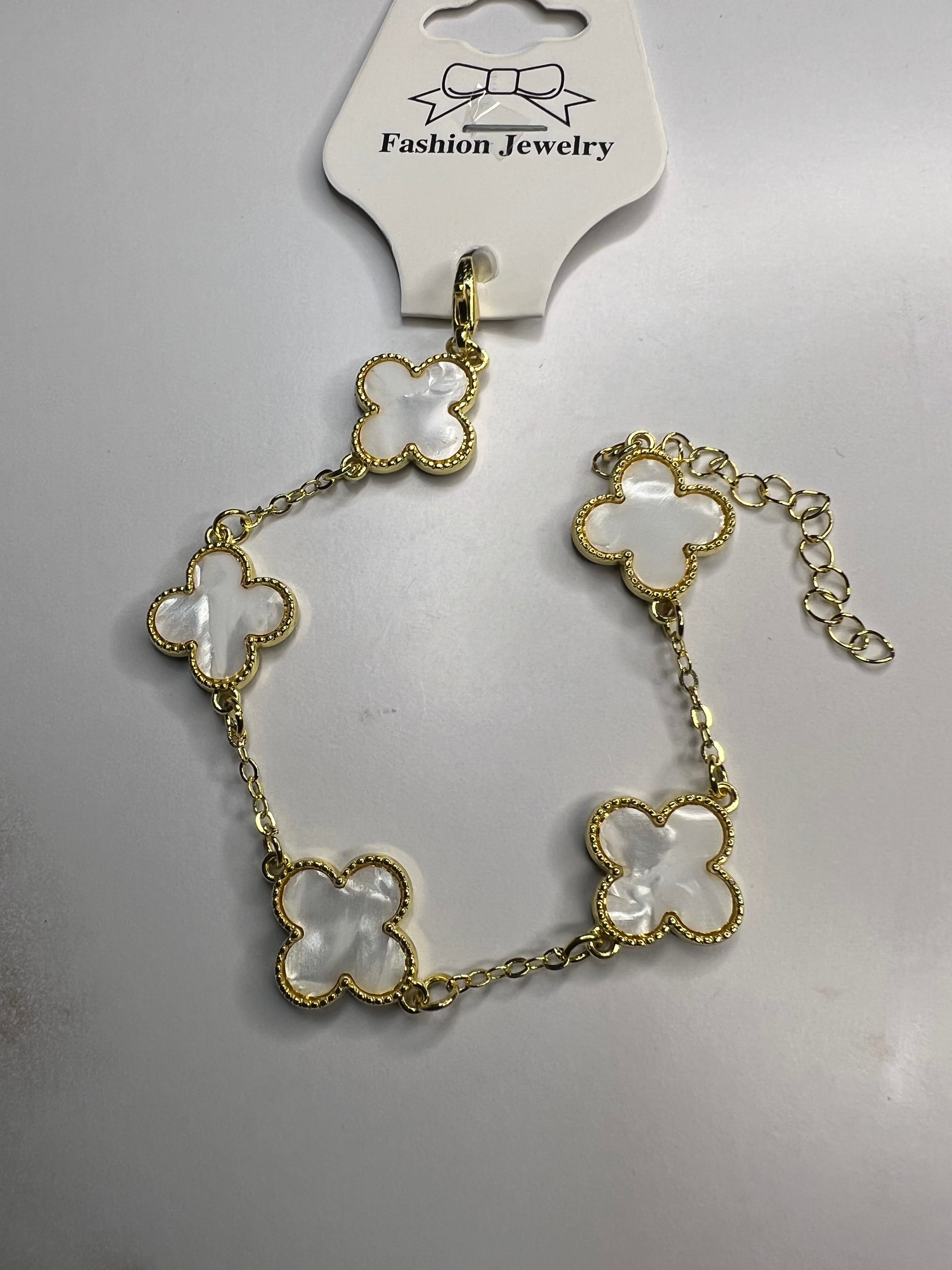 Clover Bracelet - White and Gold