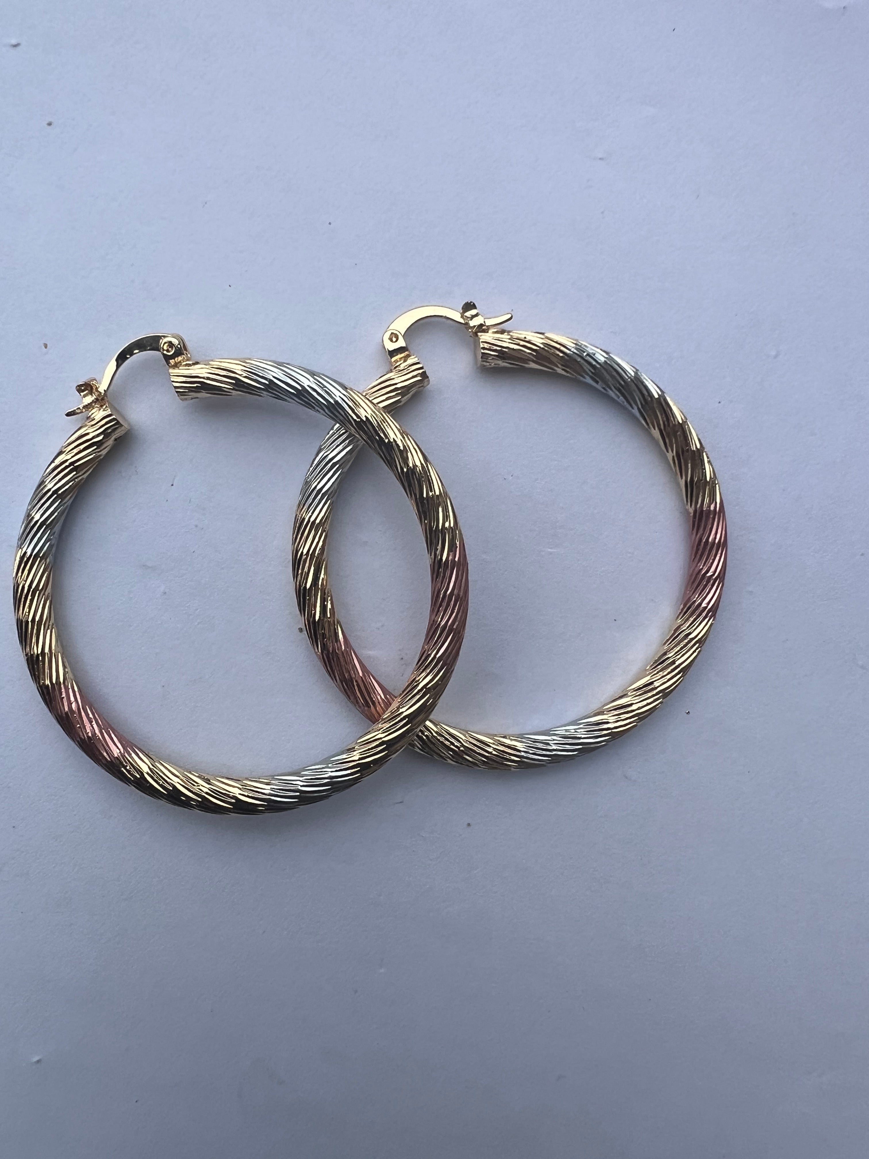 3 tones hoop earring
